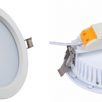 高端嵌入式LED工程筒射灯厂家质保五年