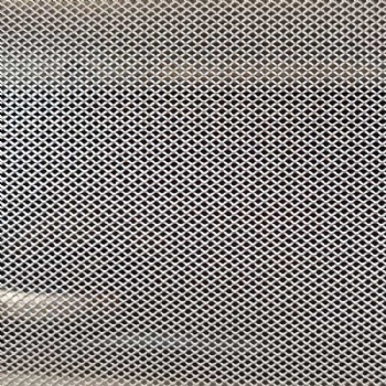 2x3mm微孔铝网_菱形孔网格板