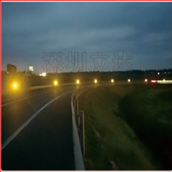 深圳立达 智能雾区诱导警示灯 团雾引导雾灯 雾区智能交通引导