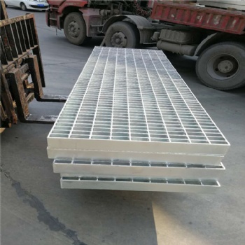 工厂生产钢格板齿形防护踏步板沟盖板井盖钢格栅