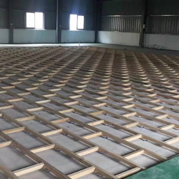 新疆力巨尚体育运动木地板