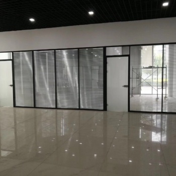 天津北辰区安装玻璃隔断专业团队