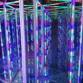 商场游乐场新型游乐设施奇幻镜子迷宫 铝合金镜宫可定制