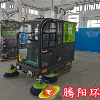 驾驶式扫地车在使用时应注意事项