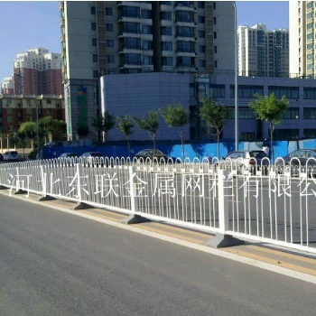 交通护栏京式护栏道路护栏人行隔离栏