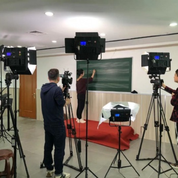 呼和浩特承接大中小型活动会议直播拍摄影视器材租赁