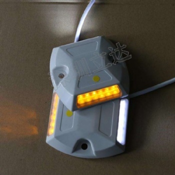 深圳立达隧道智能诱导灯 LED隧道光电标志 LED有缘道钉