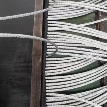 防撕裂钢丝绳输送带 耐磨钢丝绳输送带