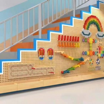 幼儿园走廊布置效果图