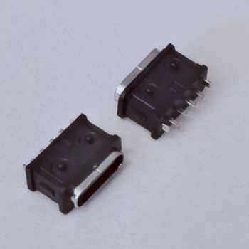 IPX7等级 TYPE-C 直插4PIN防水母座 立式插板DIP 两侧固定脚 高7.2