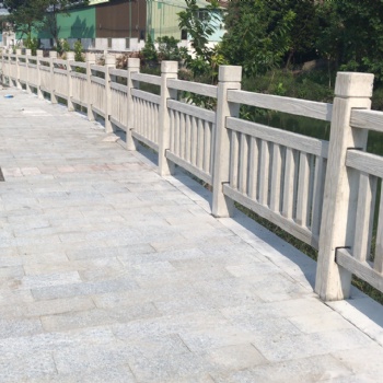 贵州仿竹栏杆价格咨询 贵州仿藤栏杆仿木花箱咨询艺高景观源头厂家报价安装