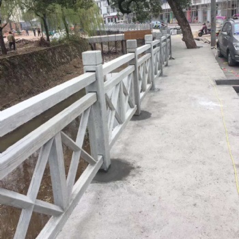 海南仿木栏杆价格咨询 海南仿树桩石仿树桩桌凳咨询艺高景观厂家毛坯批量价格