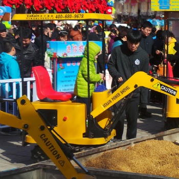 儿童挖掘机可坐人 地摊娱乐游戏项目 济宁微装