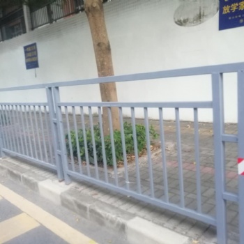 江门乡道路侧保护栏 按需定制交通护栏 市政道路安全隔离栅栏