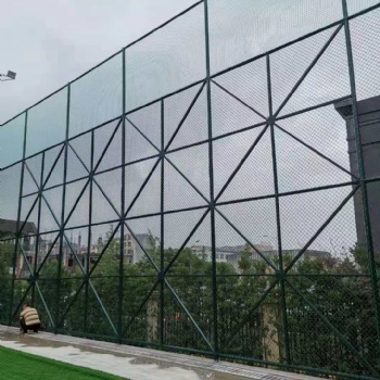 南京篮球场防撞网 足球场防护网 运动场隔离网实体厂家