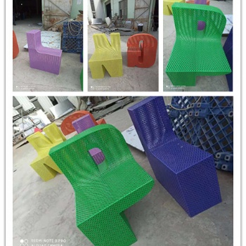 公共空间 不锈钢镂空字母坐凳雕塑 彩绘座椅雕塑