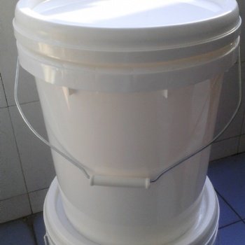 供应18升润滑油桶 涂料桶 塑料桶 油墨桶 油脂桶
