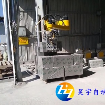 立柱码垛机在中小型企业的应用