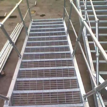 安平宗达金属丝网制品有限公司 楼梯踏步钢格板