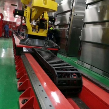 大型机器人第七轴地轨行走轨道自动上下料搬运直角坐标移动平台机械手