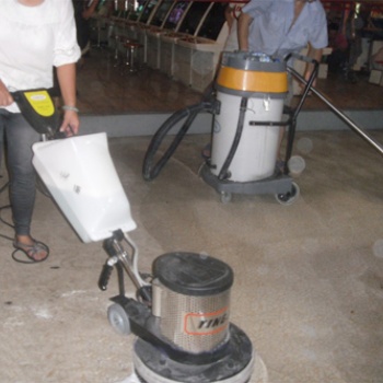 广州市天河区珠江新城专业地毯清洗公司、办公室会议室地毯清洁消毒