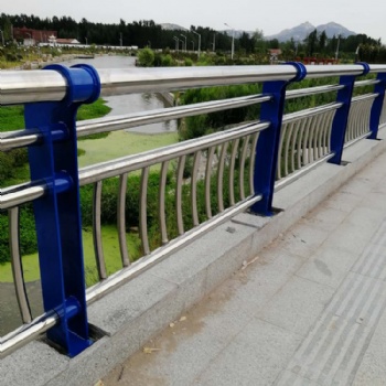 定做桥梁护栏 桥梁不锈钢栏杆 河道不锈钢复合管304护栏