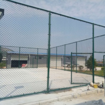 潍坊运动场体育场护栏网实体厂家