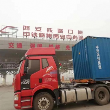 临沂专线集装箱车队专业铁路箱运输车队
