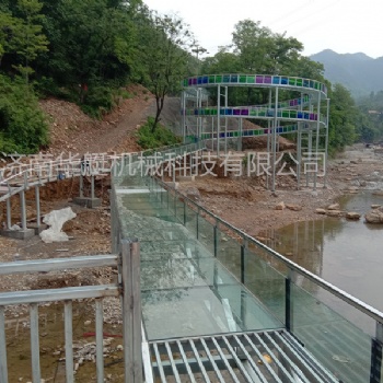 玻璃栈道、玻璃漂流道、高空秋千