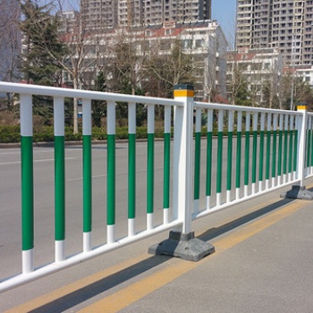 广东湛江,人行道安全防护栏,花瓶柱护栏,工地边框护栏