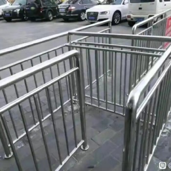 海淀区加工订做不锈钢铁艺 楼梯扶手 护栏订做安装