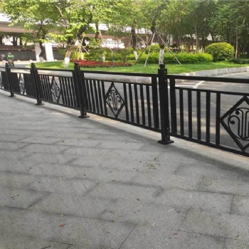 广州市政特色木棉花护栏定制 锌钢道路隔离栅厂家直供