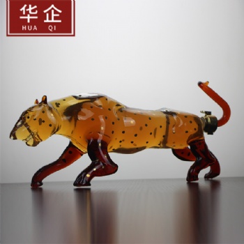 河间华企生产异形动物豹子造型玻璃工艺泡酒瓶750ml