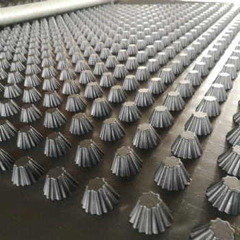 吉林白城30凹凸型车库排水板厂家供应疏水板