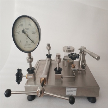 赛斯顿高压压力表校准台（0～250）MPa 台式手动油压泵
