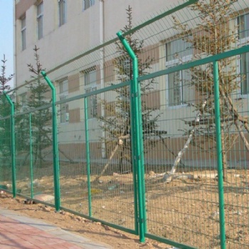 长沙天心区高速公路护栏网 绿色铁丝网制作厂家