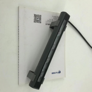 LED截面干净钢架窗台灯