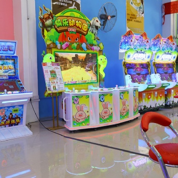 大型电玩设备娱乐设施电玩竞技儿童室内游戏机