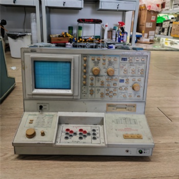 Tektronix 泰克370A晶体管测试仪