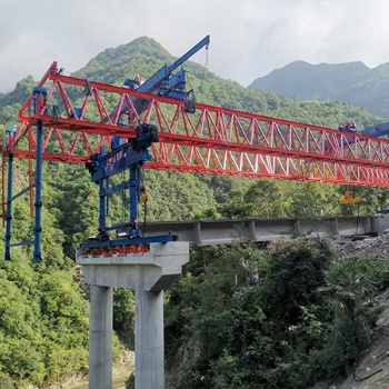 四川内江40米180吨架桥机出租费用取决于这3方面