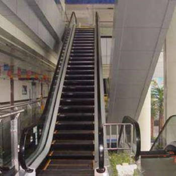 上海二手自动扶梯，地铁站报废电梯回收拆除