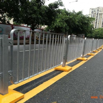 市政护栏厂家深圳港式护栏人行道绿色护栏