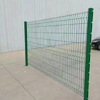 重庆道路隔离栅公路围栏网隔离栅框架护栏双边浸塑铁丝防护隔离网