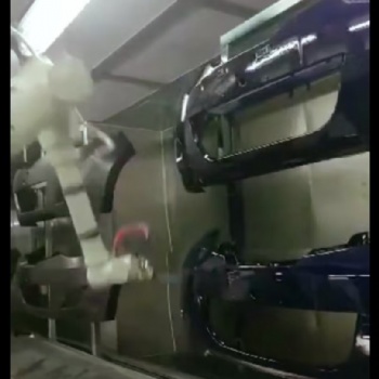 保险杆全自动机器人喷涂生产线