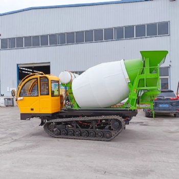 野外基建混凝土运输搅拌罐车 全地形履带式水泥搅拌罐车