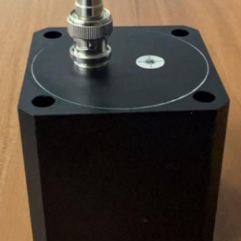 FT1130磁电式超低频加速度传感器